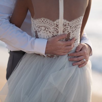 beach elopement ceremony in Crete