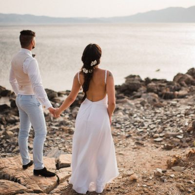 newlyweds photo session at seaside