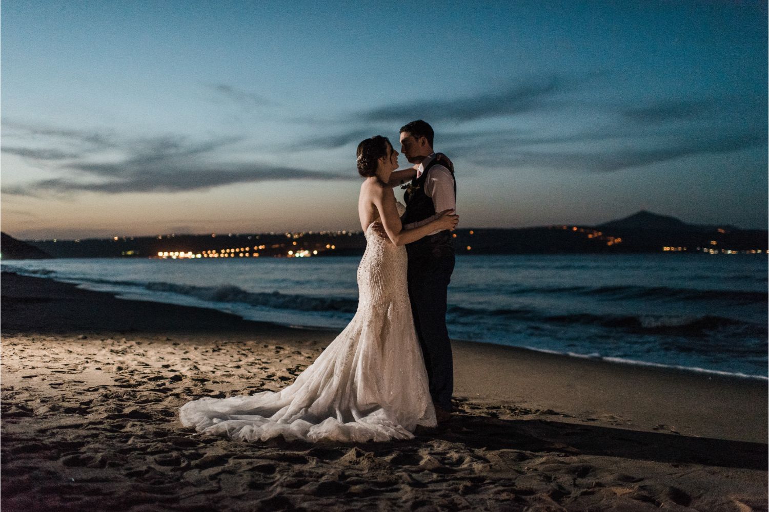 newlyweds photo session at rustic wedding in Crete