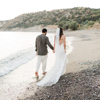 newlyweds photoshoot after beach ceremony in Crete