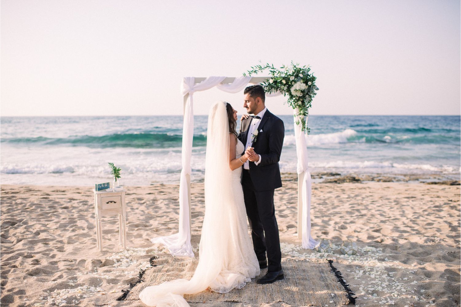 elopement on the beach in Crete