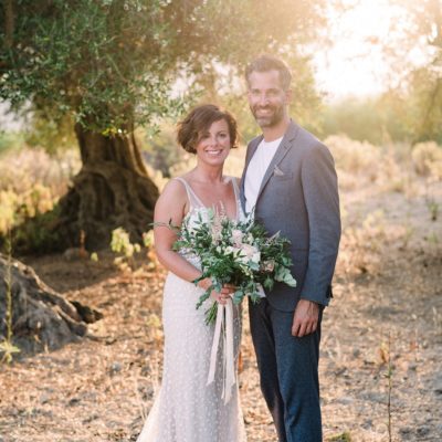 Newlyweds portait in Chania elopement